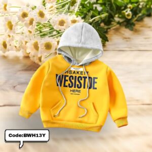 Baby’s comfortable two-tone hoodie outfit